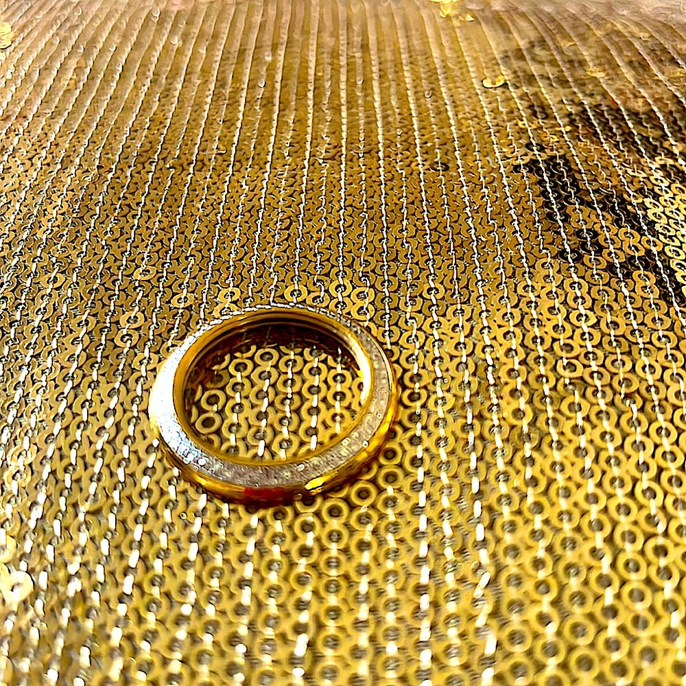 Rare~Gucci *Diamond-Cut*For Watch 1100/11/12.2/1200. new condition.